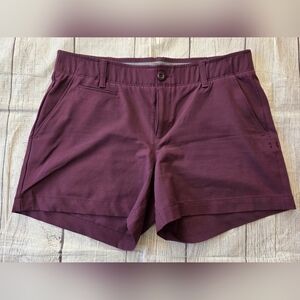 Under Armour Womens Size 6 Fitted Chino Shorts Pockets Athletic Casual Burgundy